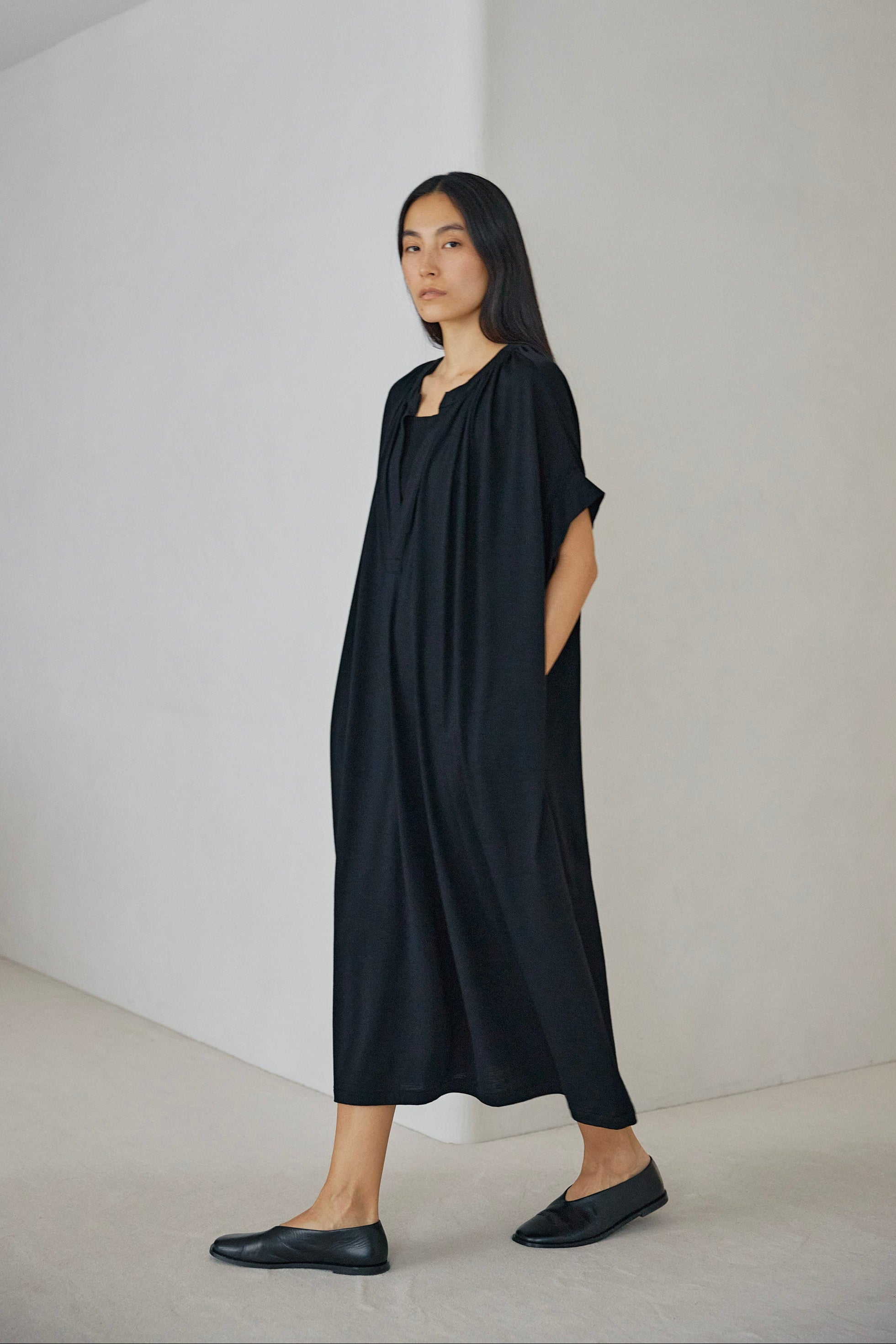 The Summer Dress Edit｜手間なく整う、夏のワンピース