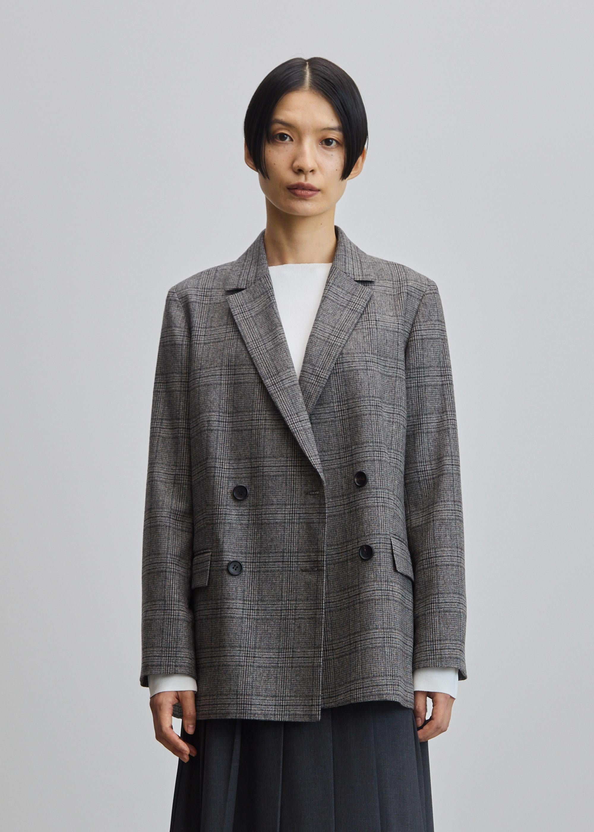 モデル:170cm サイズ:M