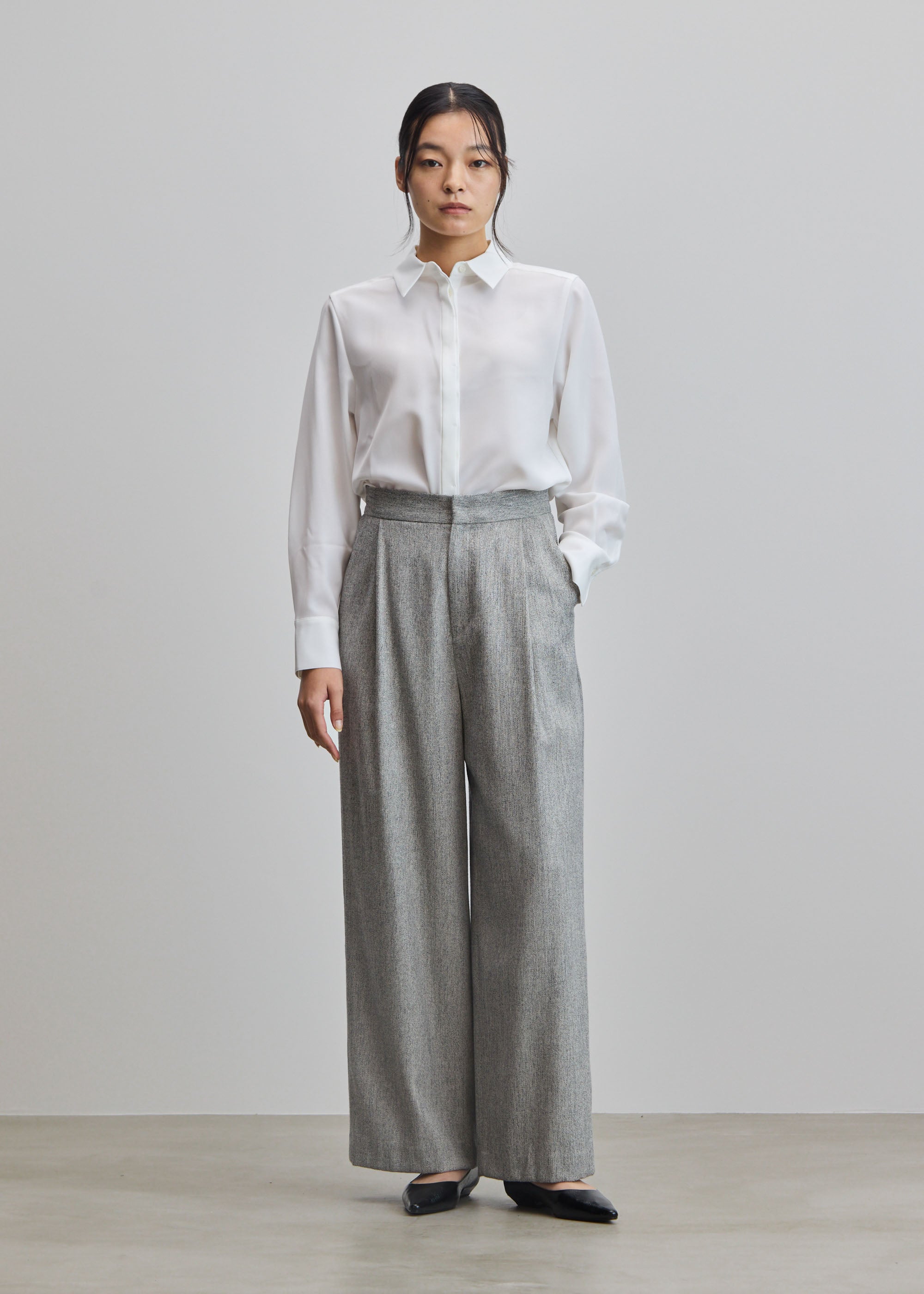 マットツイルヒヨクシャツ - SOÉJU online store｜上質な大人の女性の