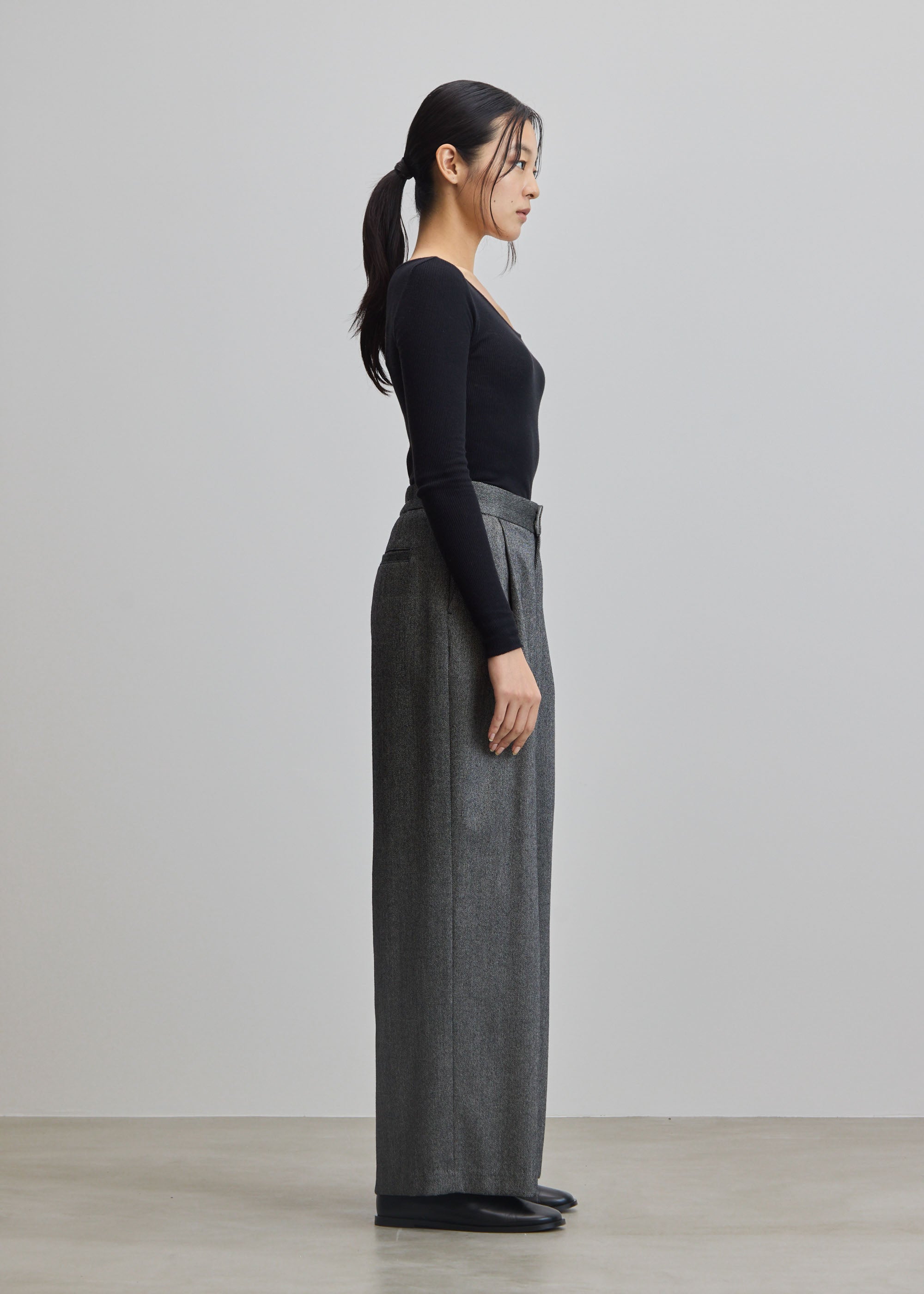 ヘリンボーンタックワイドパンツ - SOÉJU online store｜上質な大人の