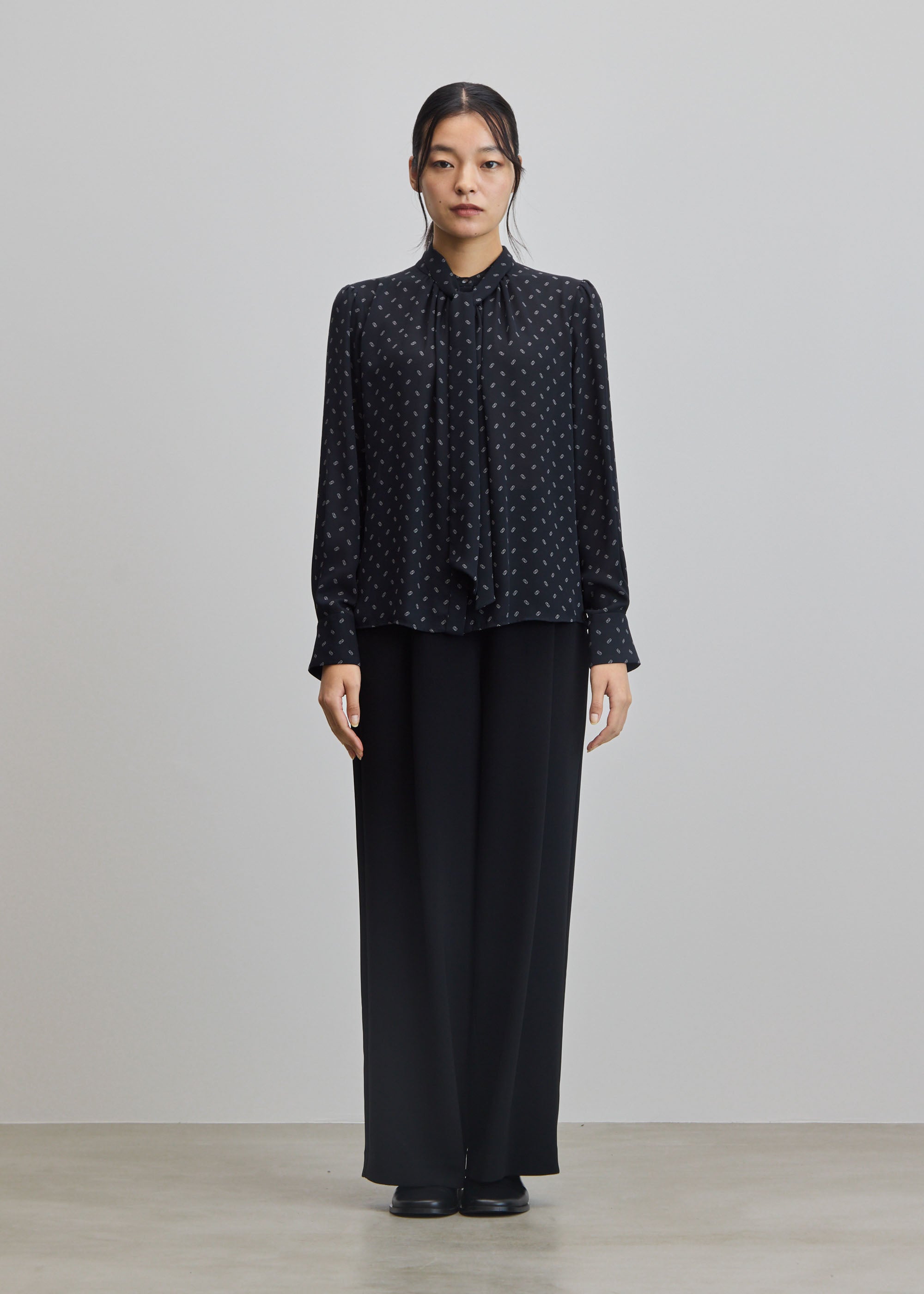 タックワイドパンツ - SOÉJU online store｜上質な大人の女性の