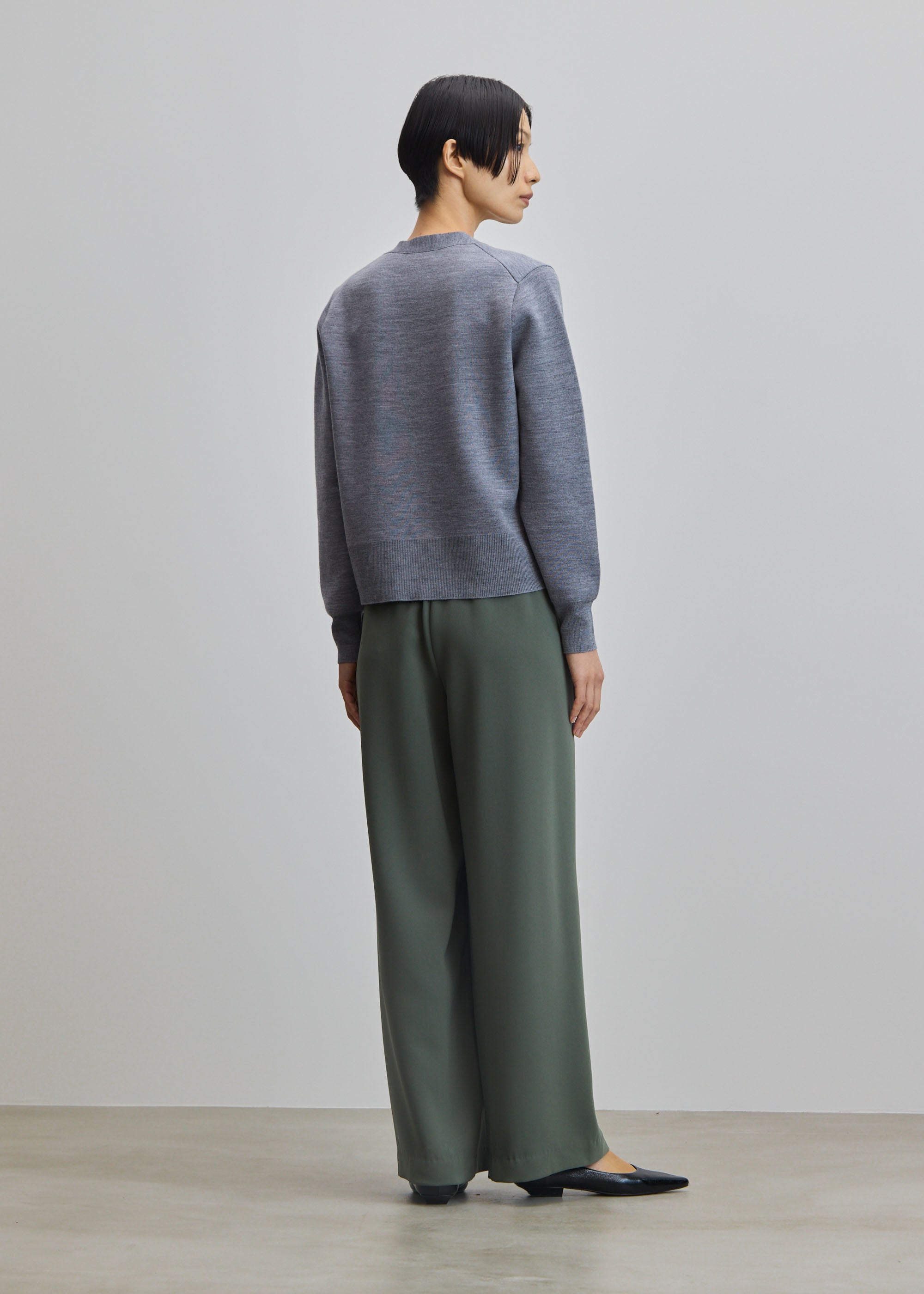 【新品タグ付き】北欧暮らしの道具店 タックパンツ バルーンパンツ グレージュ 新品タグ付き】北欧暮らしの道具店 タックパンツ バルーンパンツ