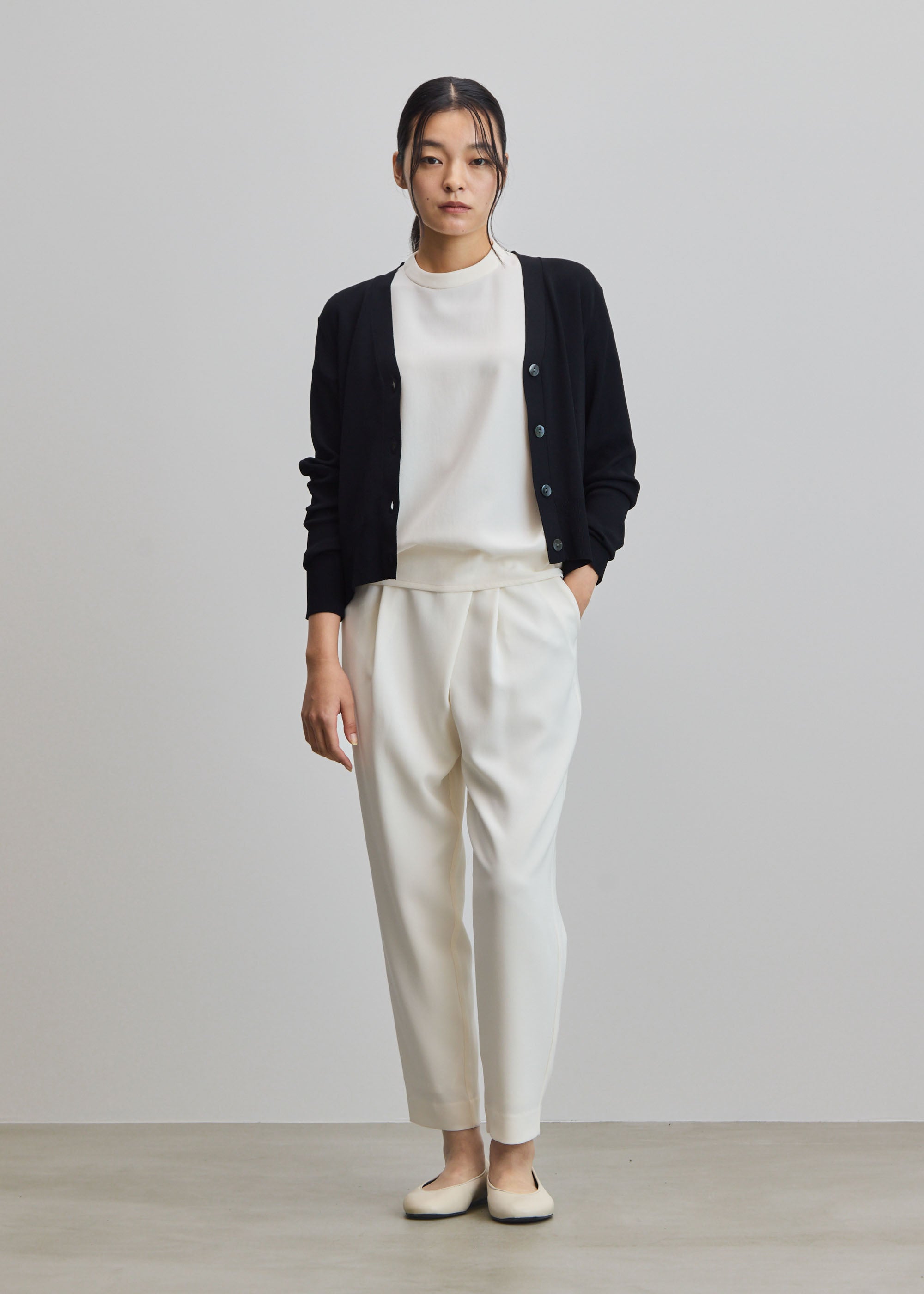 スタンドカラーコクーンブラウス