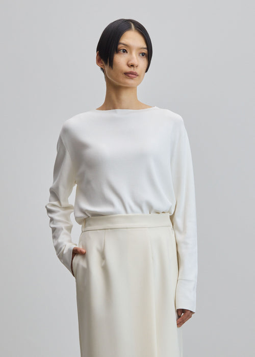 モデル:170cm サイズ:M