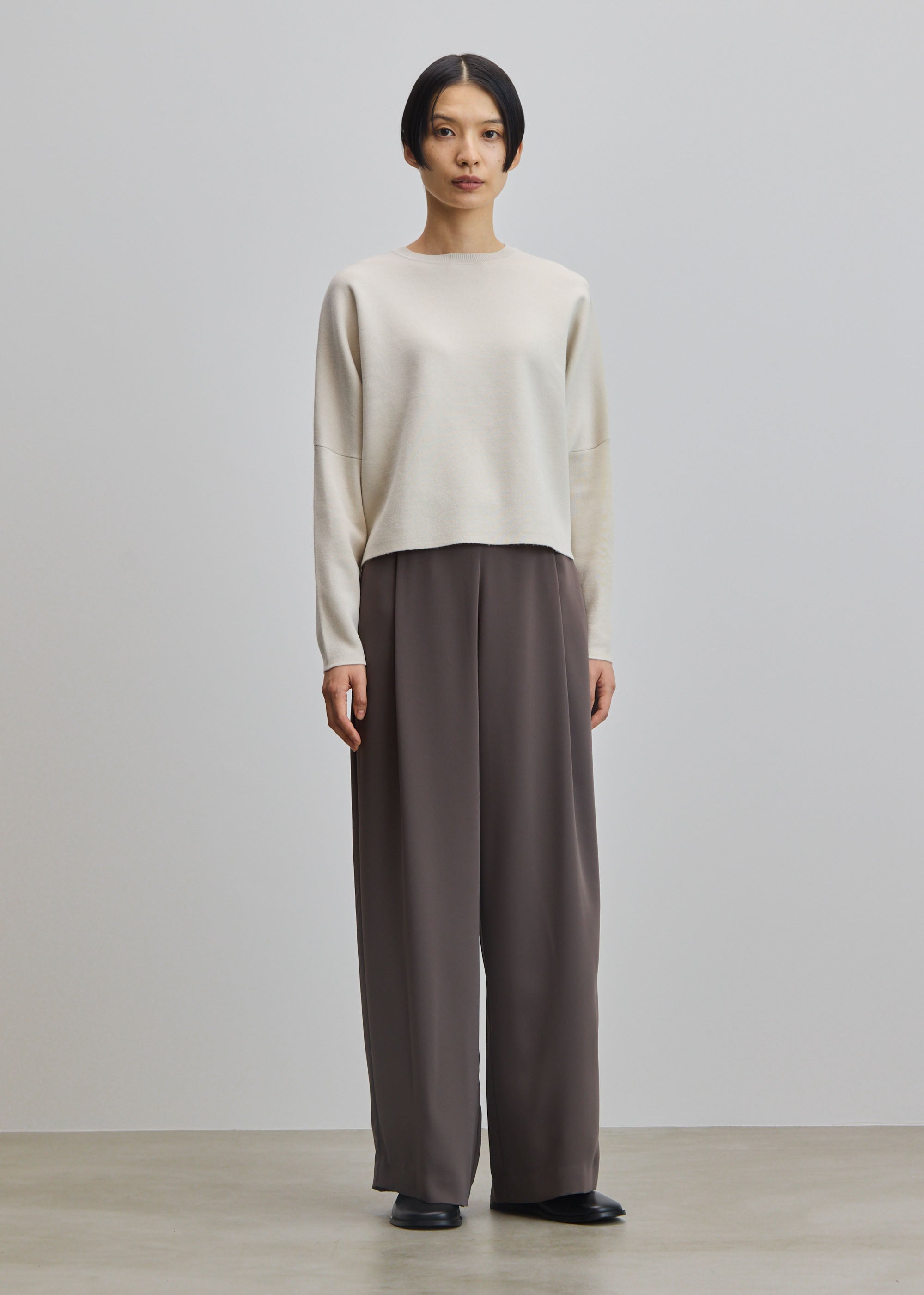 サイドタックワイドパンツ - SOÉJU online store｜上質な大人の女性の
