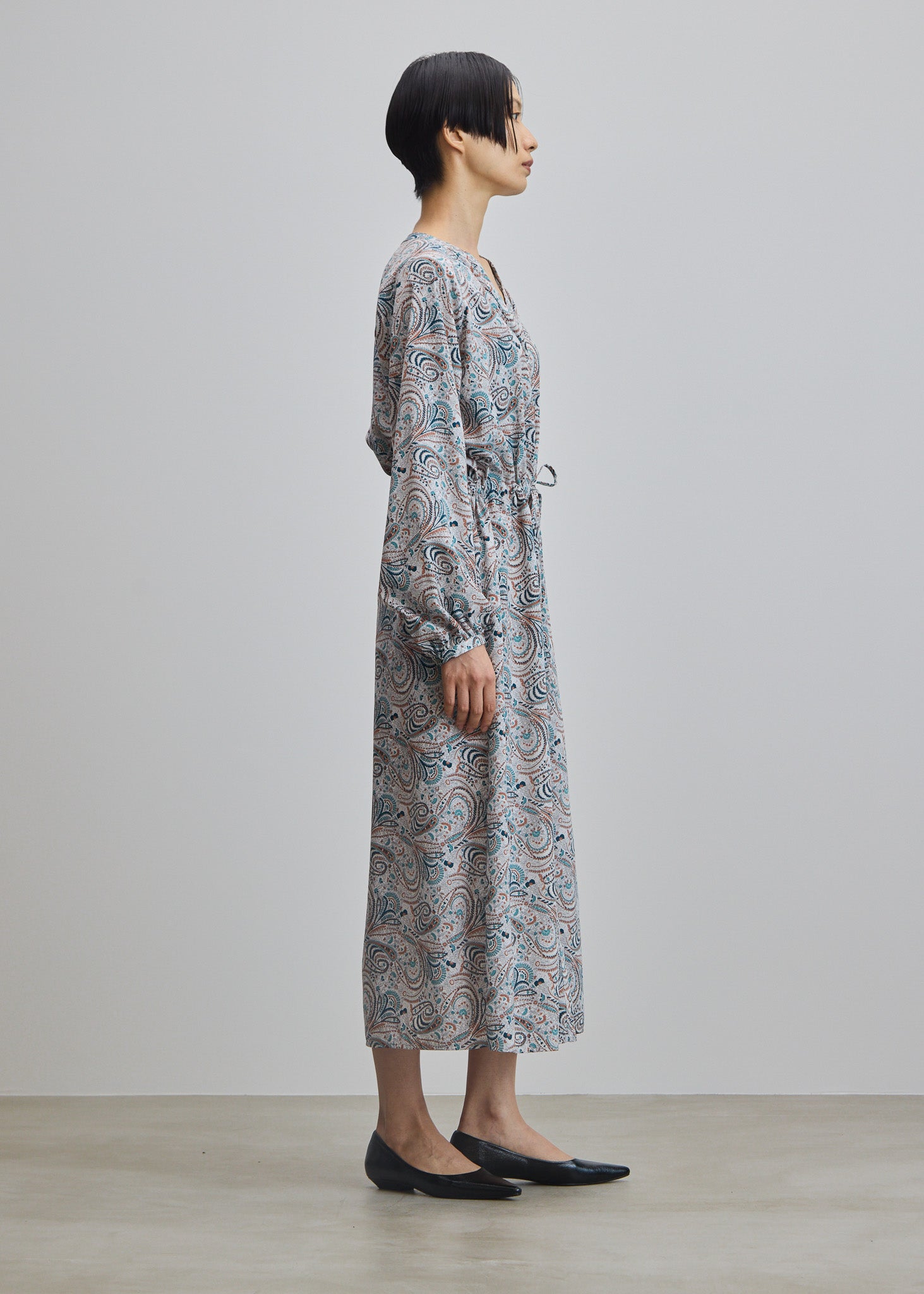 ペイズリー柄ワンピース - SOÉJU online store｜上質な大人の女性の
