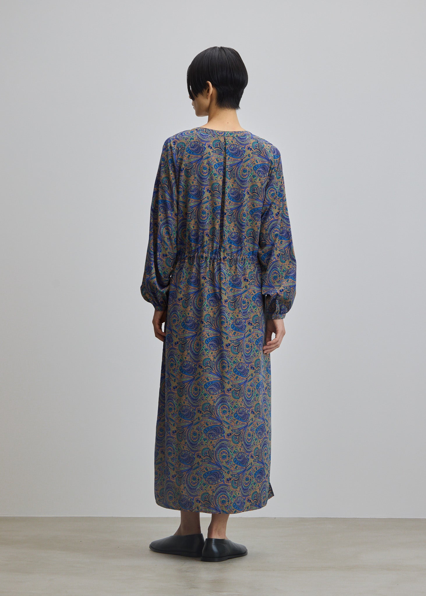 ペイズリー柄ワンピース - SOÉJU online store｜上質な大人の