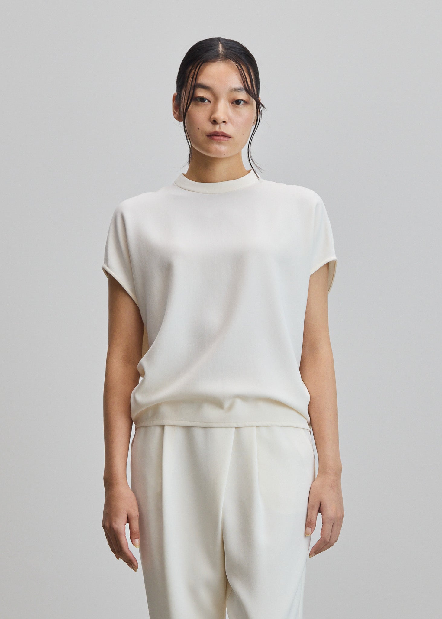 スタンドカラーコクーンブラウス - SOÉJU online store｜上質な