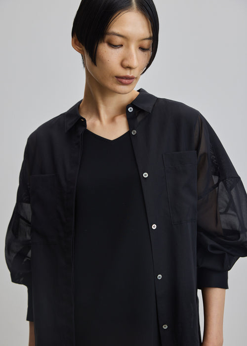 モデル:170cm サイズ:M