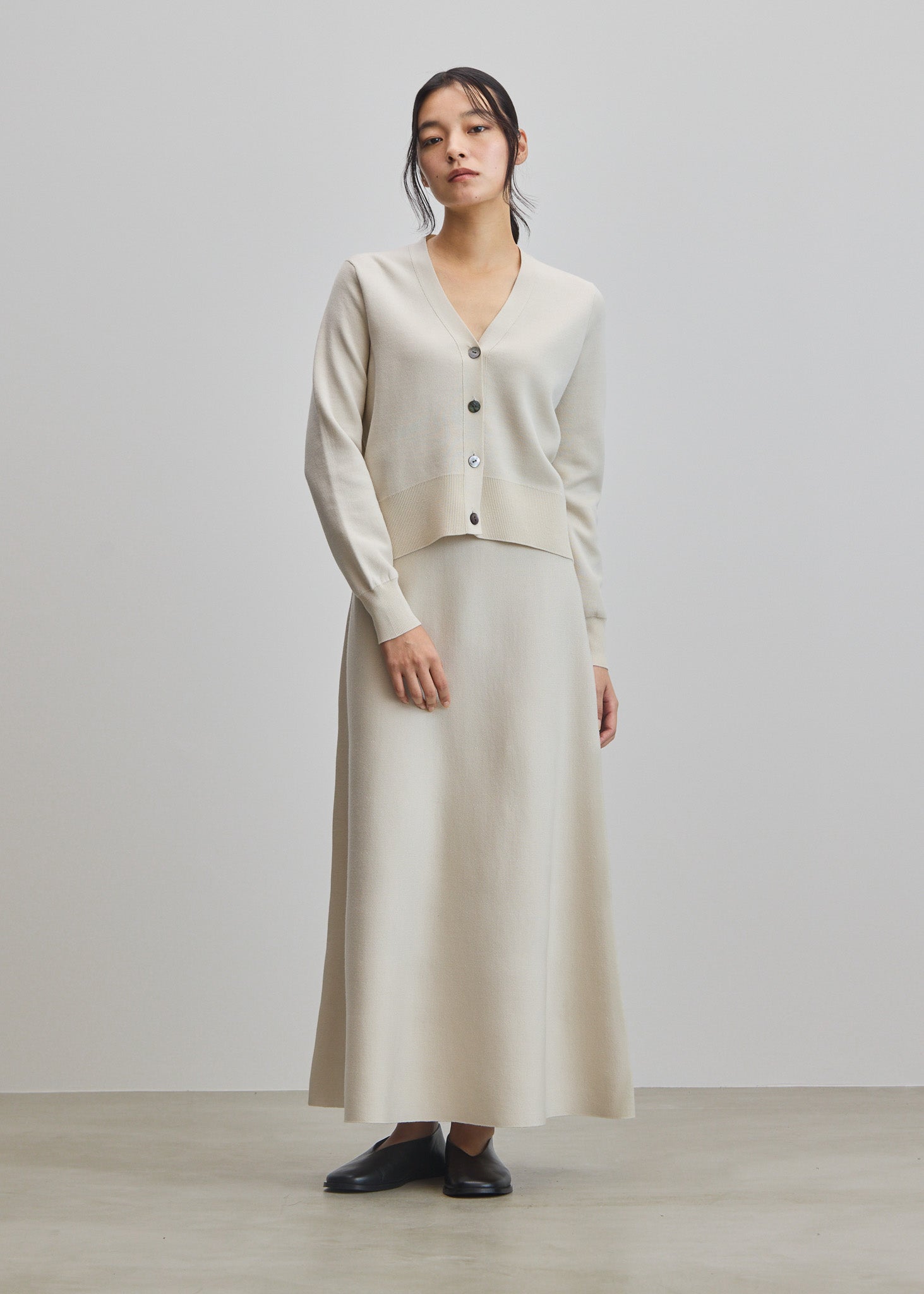 スウェットライクフレアスカート - SOÉJU online store｜上質な大人の