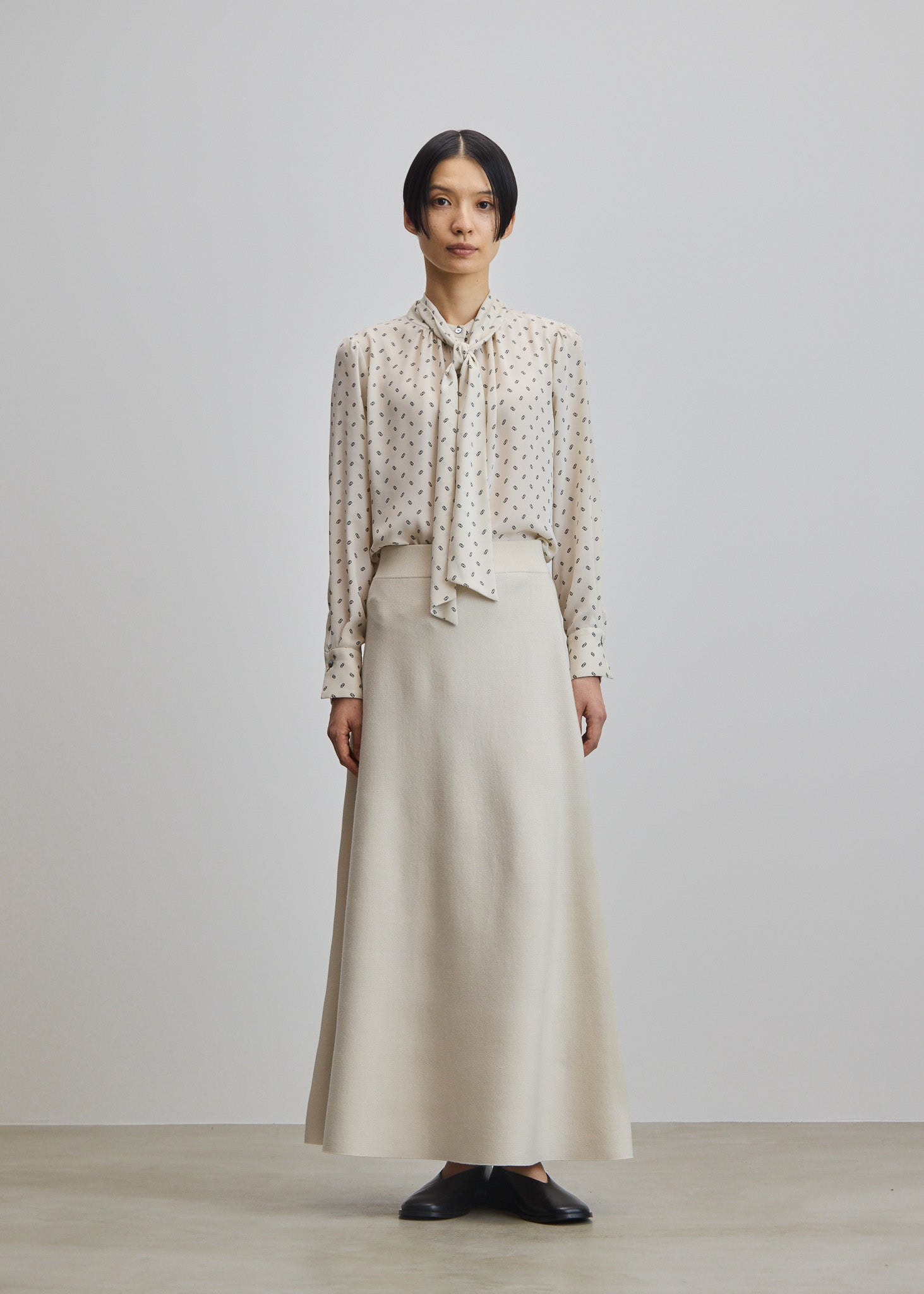 ビット柄スカーフ付きブラウス - SOÉJU online store｜上質な