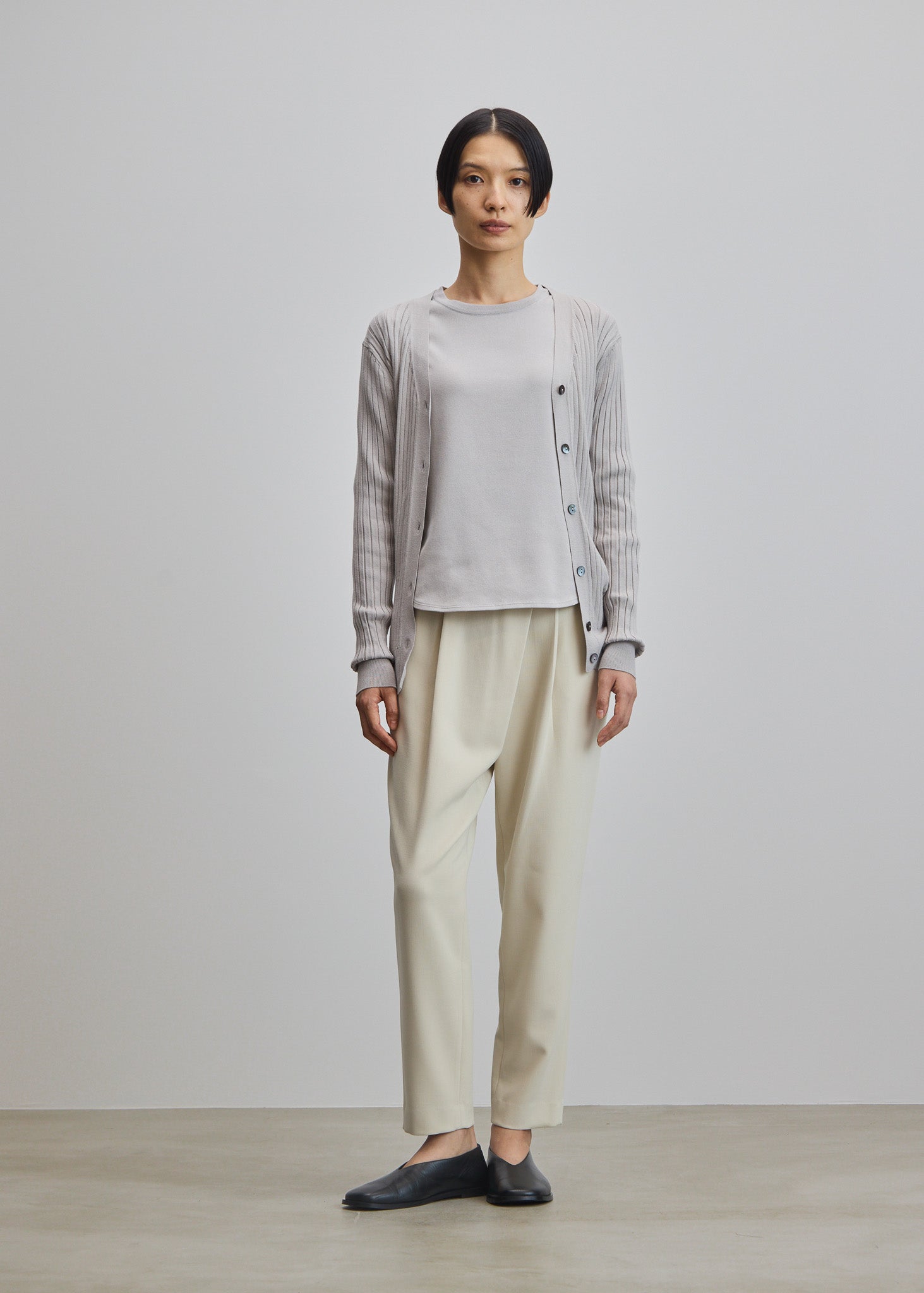 【未使用級】ソージュ SOEJU Vネック ニットカーディガン　M ブラック Vネックニットカーディガン - SOÉJU online store｜上質な大人の