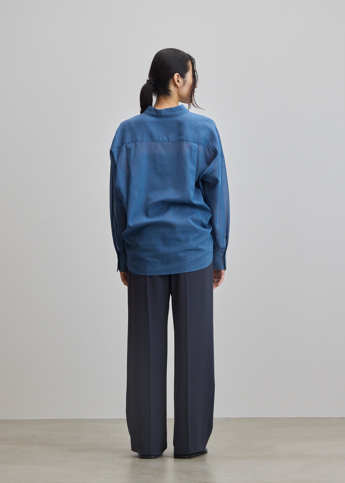 SOÉJU ソージュ オーガニックコットン シアーシャツ ダークネイビー 濃紺 オーガニックコットンシアーシャツ - SOÉJU online store｜上質