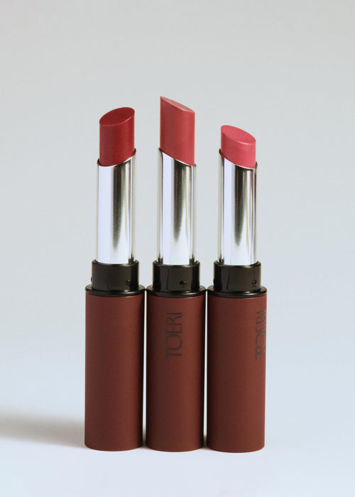 左から03 Berry Red、01 Plum Red、02 Petal Pink
