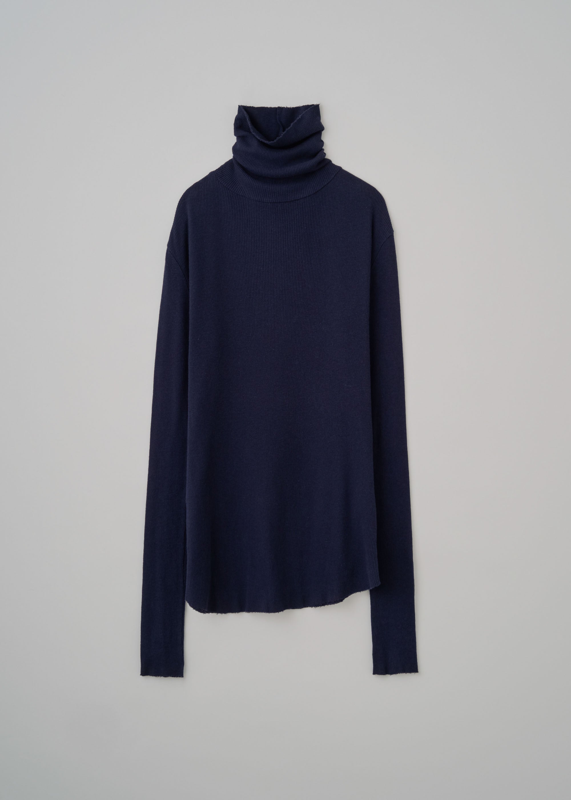 カシミヤ混タートルネックカットソー