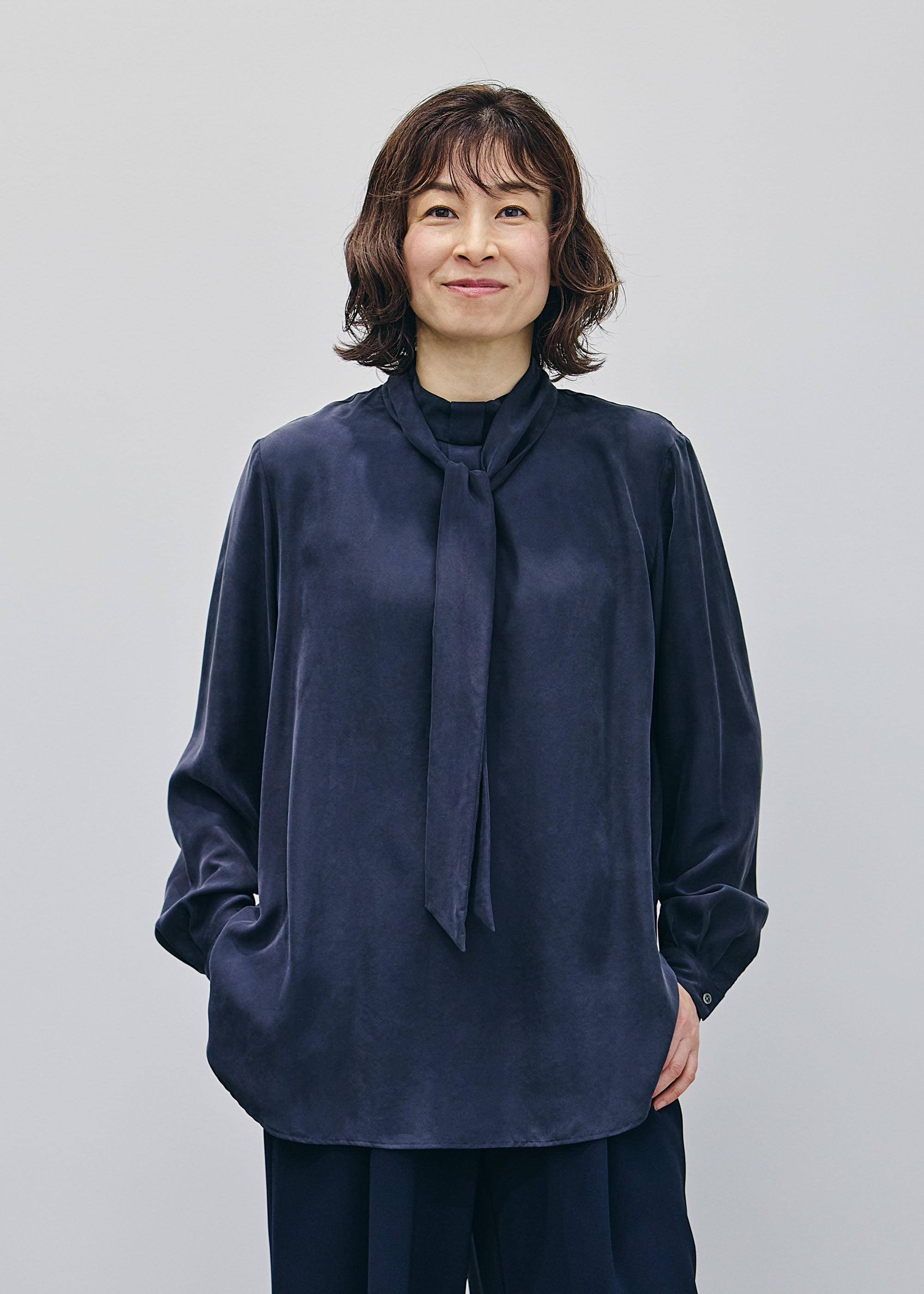 シルクボウタイブラウス