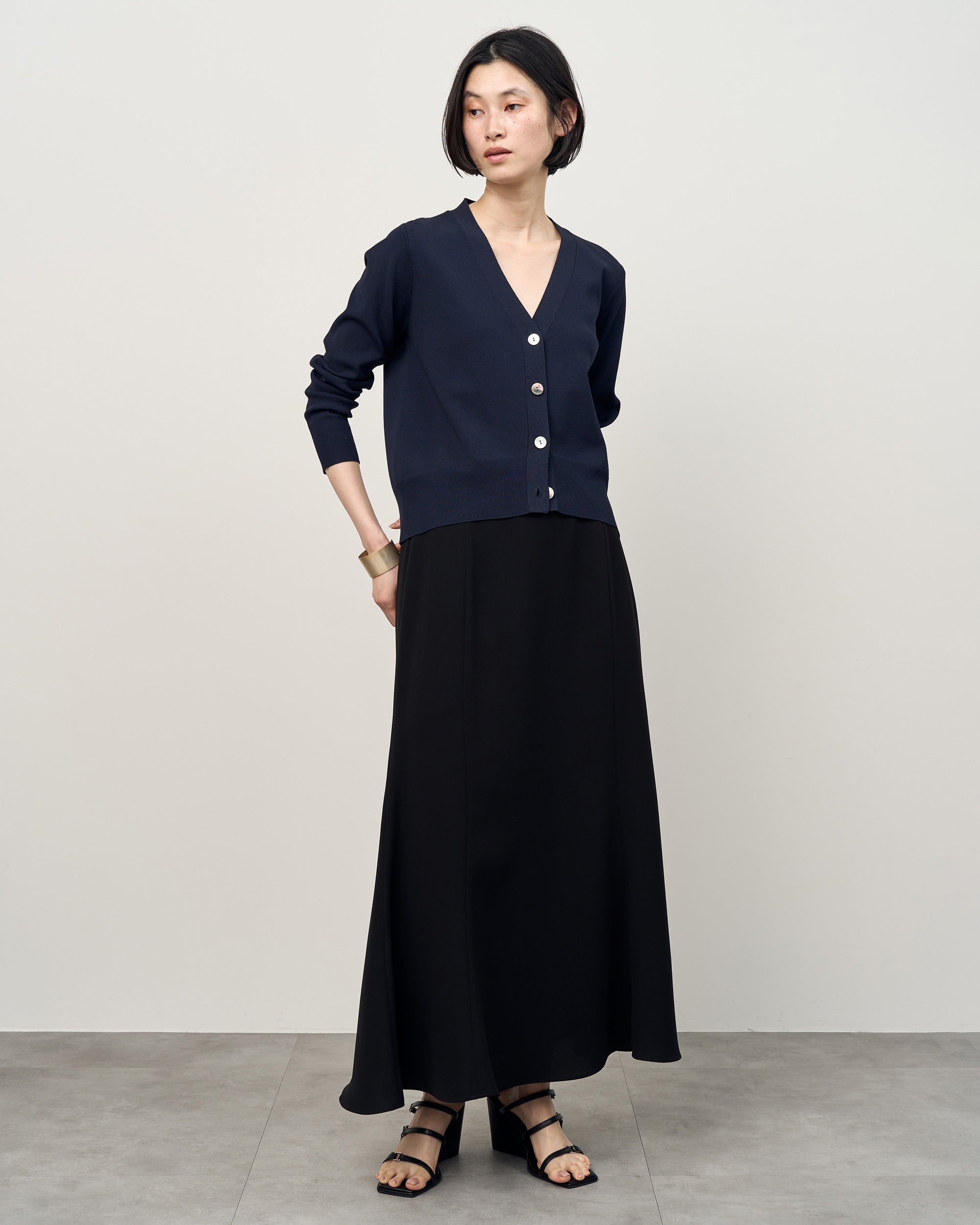 モデル:170cm サイズ:L